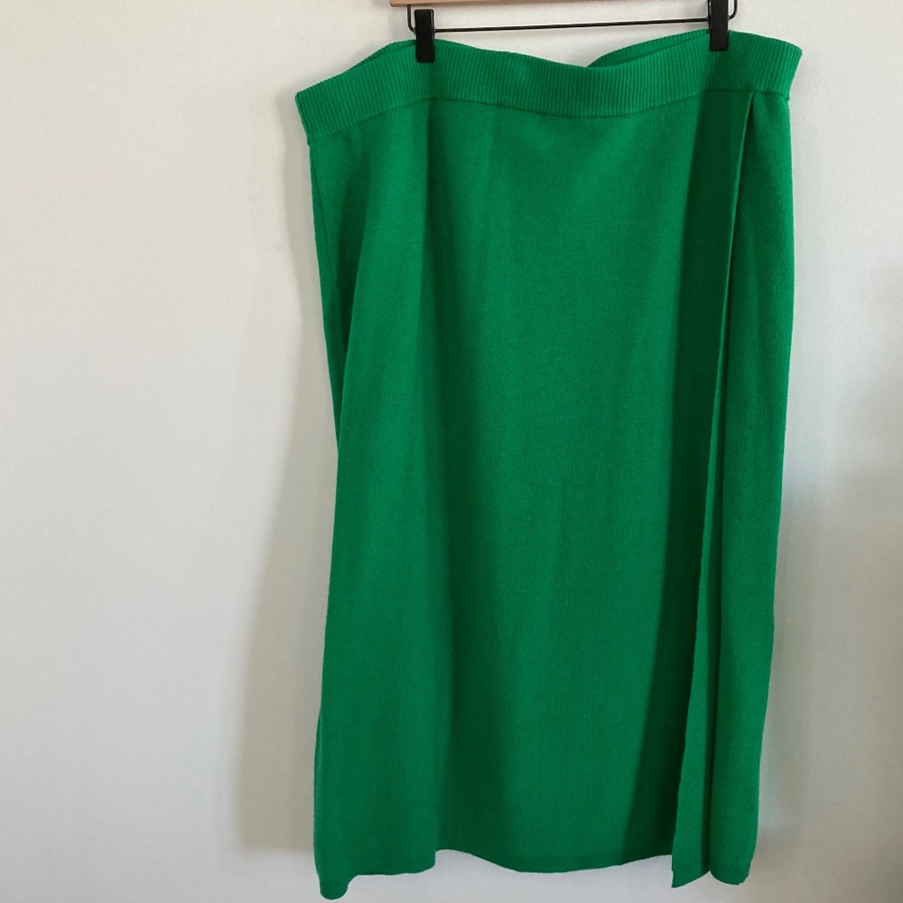 OBO LAST DAY Sending to ThredUp JCrew Green Merino wool faux wrap skirt size 3X